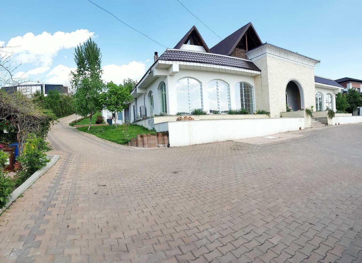 Отель Complex Eos Valea Lupului  Экстерьер фото